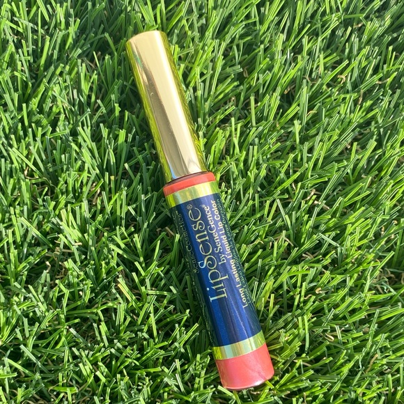 Heartbreaker color Lipsense Lipstick | New | Senegence | Cruelty Free Makeup - Picture 1 of 5